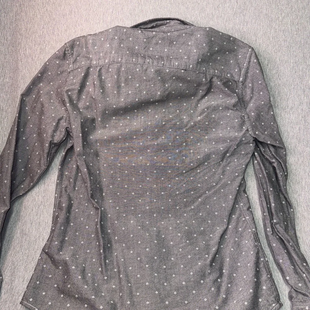 American Eagle Men's small Gray Geometric Print Button Down Long Sleeve Shirt - Picture 3 of 7